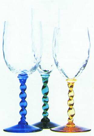 Palma Yellow Wine Glass