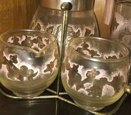 Duchess (Pink) Creamer