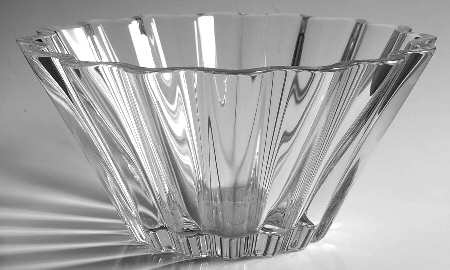 Waterscape Collection 9" Scalloped Bowl