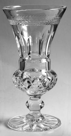 Chenonceau 9" Footed Vase