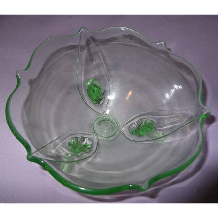 Petal Green 6" 3-Toed Footed Bowl