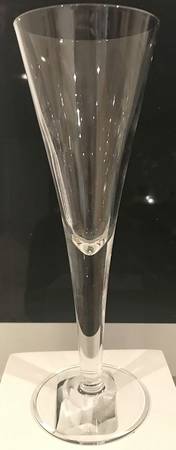 Conica Fluted Champagne