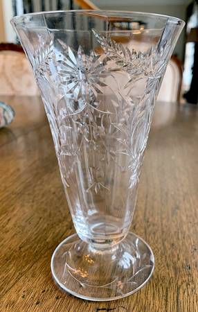 K756-1 Footed Tumbler