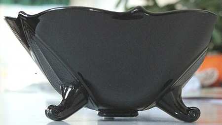 Petal Black 9" 3-Toed Footed Bowl