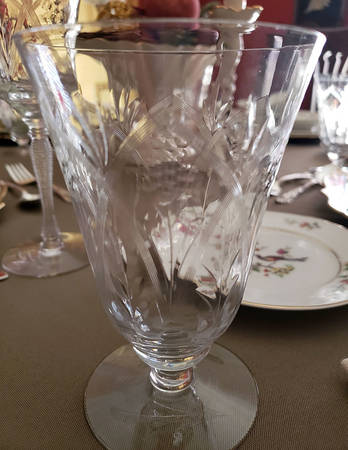 9000-2 Footed Tumbler