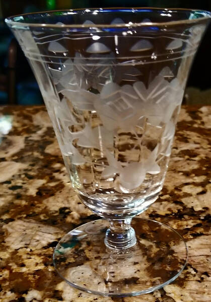 MCB1 Footed Tumbler