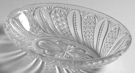 Feather 8" Oval Bowl