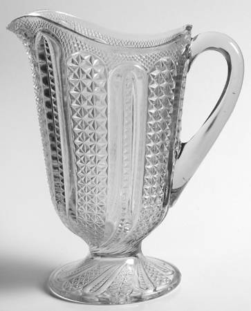 Feather 32 Oz Pitcher