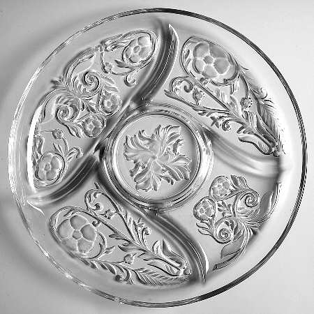 Rock Crystal Clear 11" Round 5 Part Relish by McKee