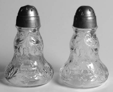 Rock Crystal Clear Shaker Set with Metal Lids by McKee