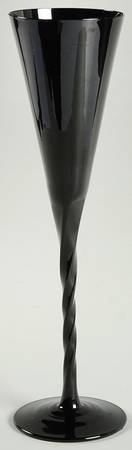Braid Black Fluted Champagne