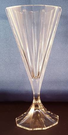 Fontaine Wine Glass
