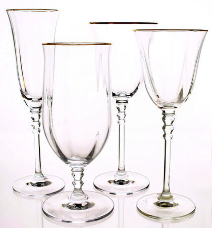 Sonata Gold 32 Piece Estate Set