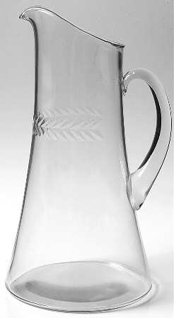 Laurel Wreath 64 Oz Pitcher