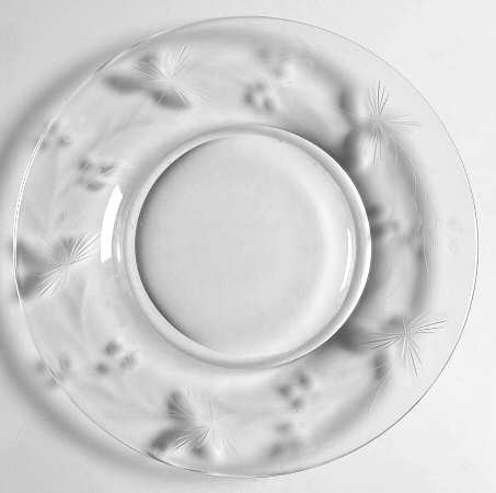 7689-1 Luncheon Plate
