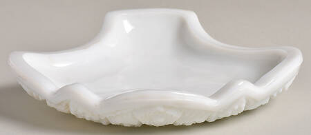 Toltec Milk Glass Shell Shape Bowl