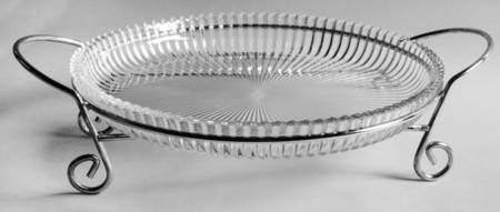 Diamond Fire 13" Round Platter & Silver Metal Stand
