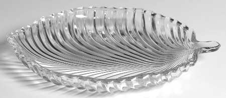 Diamond Fire 8" Leaf Plate
