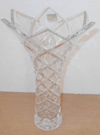 Jubilee 11" Trumpet Vase
