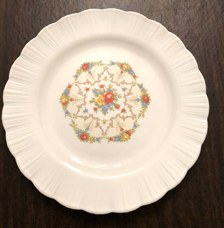Cremax Pie Crust Princess Dinner Plate