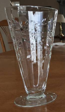 6101-1 Footed Tumbler