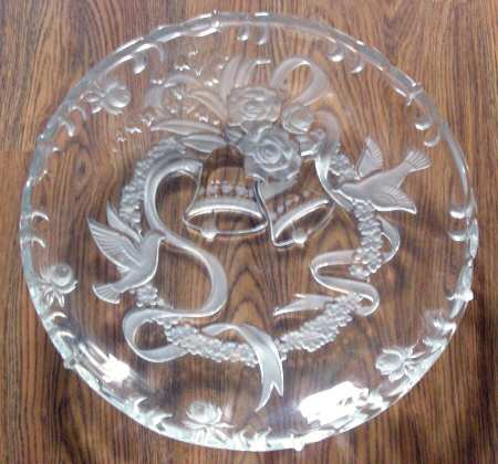 Special Moments 15" Round Platter
