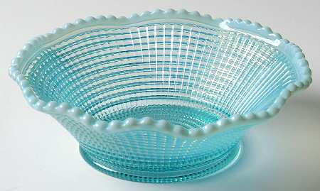 Ribbed Spiral Blue Opalescent 6" Round Crimped Bowl