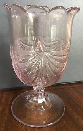Fan with Diamond & Shell Open Spooner