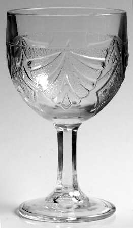 Fan with Diamond & Shell Water Goblet