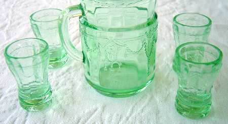Jennifer Minatures Green Flat Tumbler
