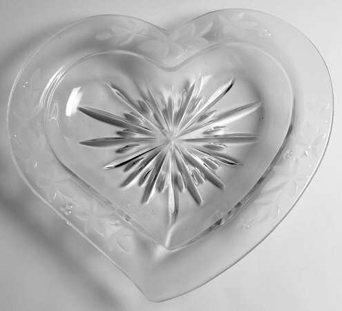 Garden Terrace 12" Heart Shape Platter