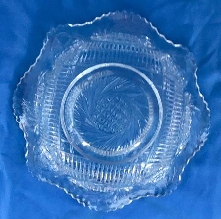 Sunburst 7" Round Crimped Bowl