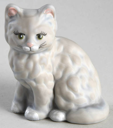Animals & Figurines #123 Kitten