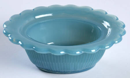 Animals & Figurines #235 Kitten on Basket No Lid