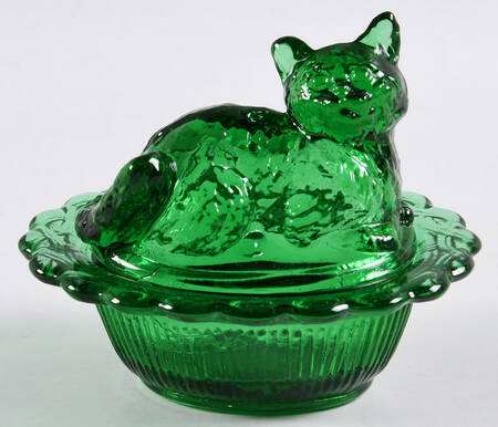 Animals & Figurines #235 Kitten on Basket
