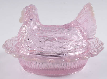 Animals & Figurines Hen on Nest-6"