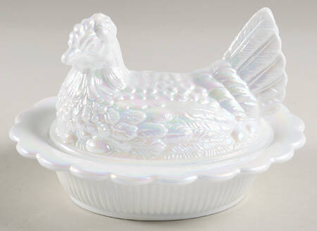 Animals & Figurines 6" Hen on Nest