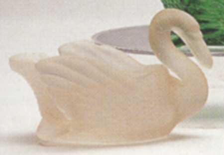 Animals & Figurines #118 Pink Frosted Swan