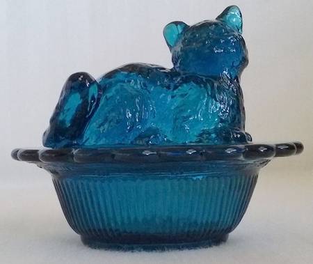 Animals & Figurines #235 Kitten on Basket