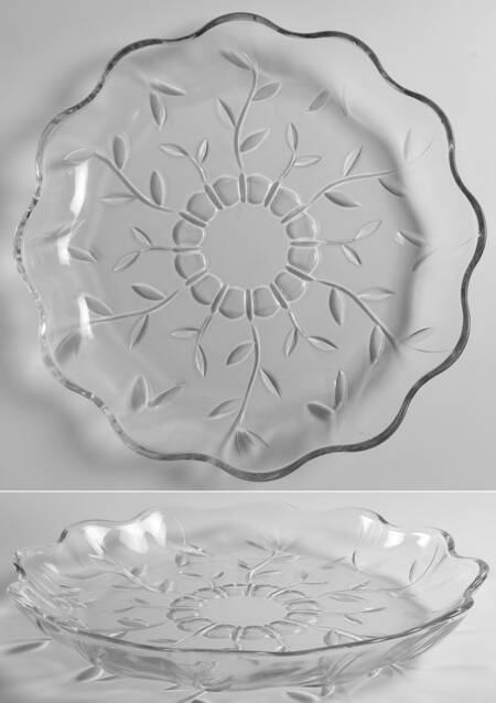 Autumn Vine 14" Round Scalloped Platter