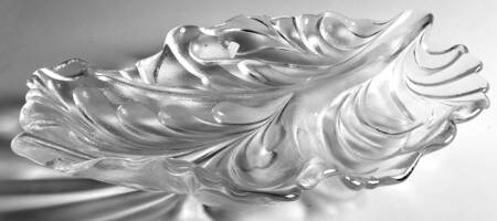 Folia 17" Leaf Shape Platter