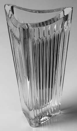 Meridian 7" Triangular Vase
