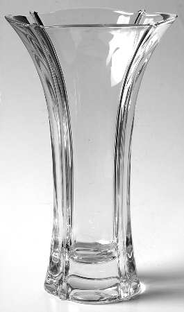 Renaissance 8" Fan Vase