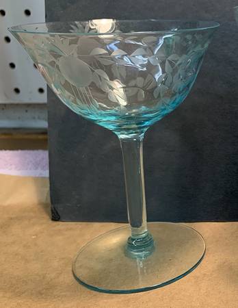 Christina-Aqua (Stem #7586) Champagne/Tall Sherbet