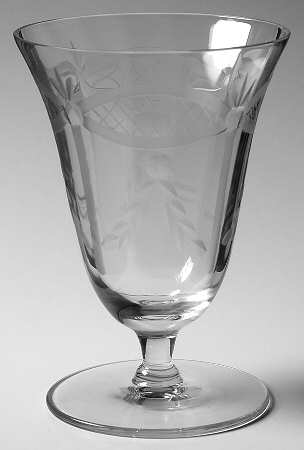 MCB32 Footed Tumbler