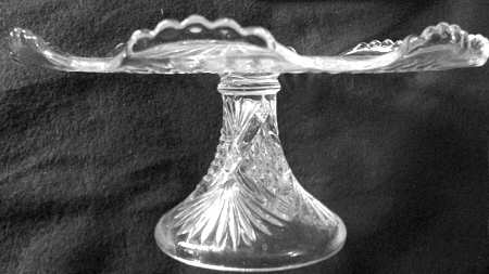 Champion Clear Round Cake Stand