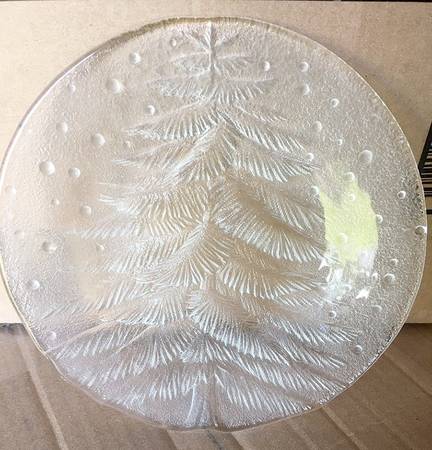 Noel Luncheon Plate