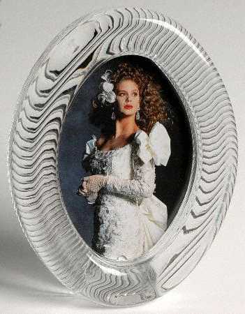 Polished Portraits Oval Frame-Holds 3" X 4 1/2"  Photo