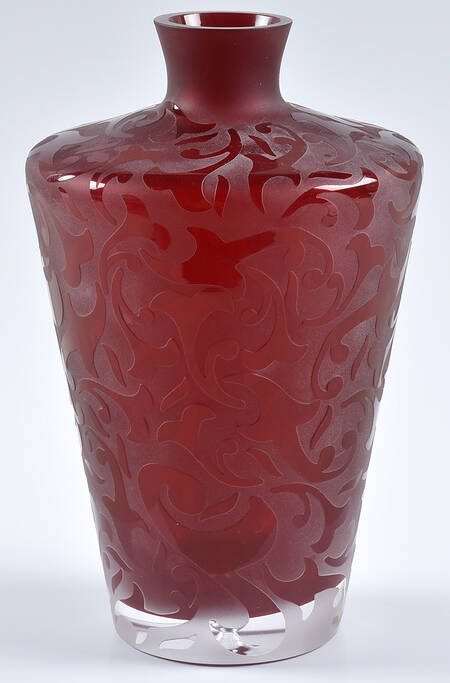 Elise Ruby (Wafer Stem) 8" Flower Vase