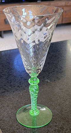 6102 Green Herringbone Optic Water Goblet